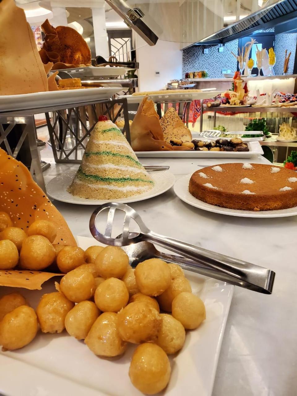 Cheerful Al Waha Unayzah Hotel Unajza Zewnętrze zdjęcie