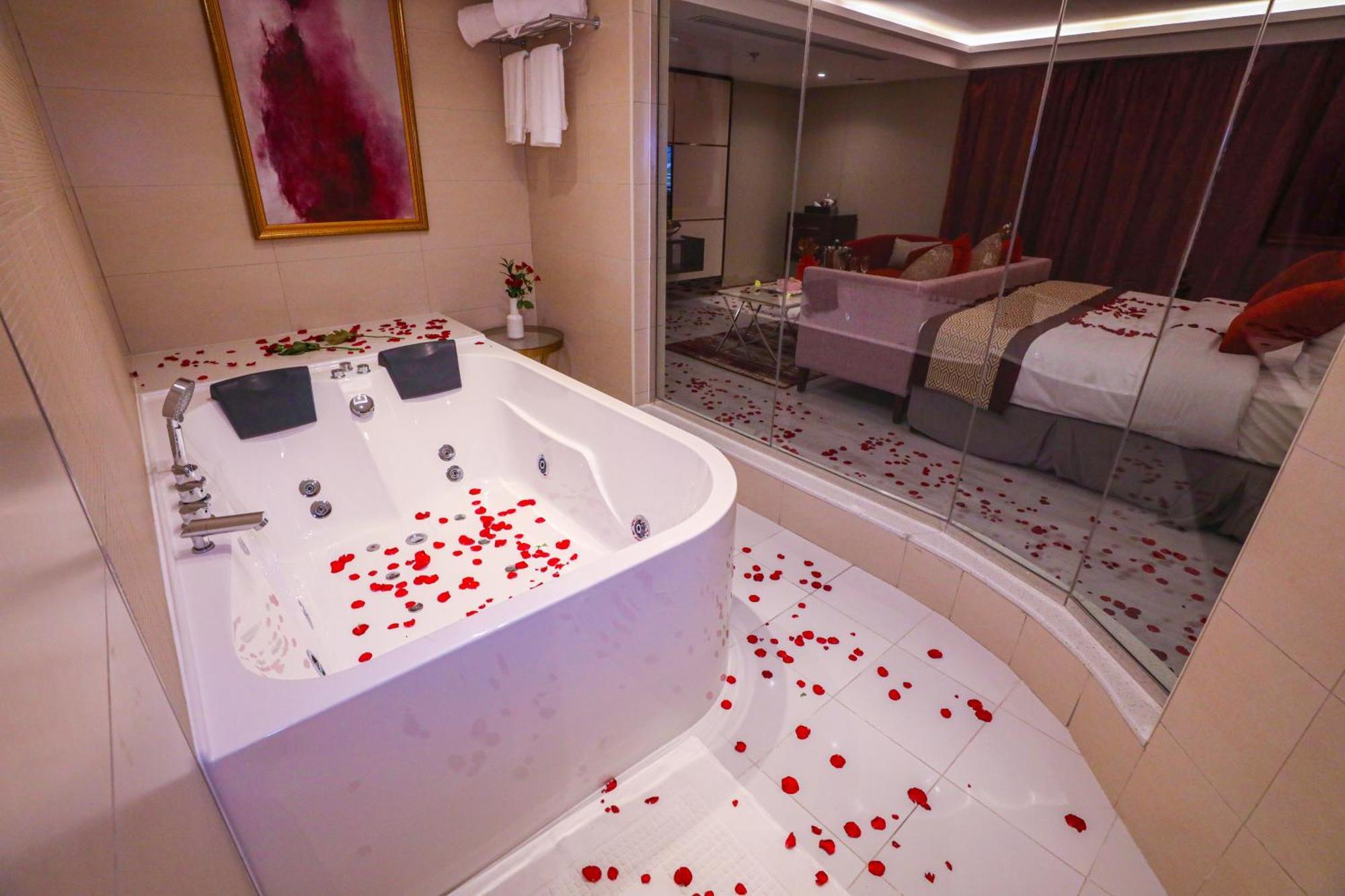 Cheerful Al Waha Unayzah Hotel Unajza Zewnętrze zdjęcie