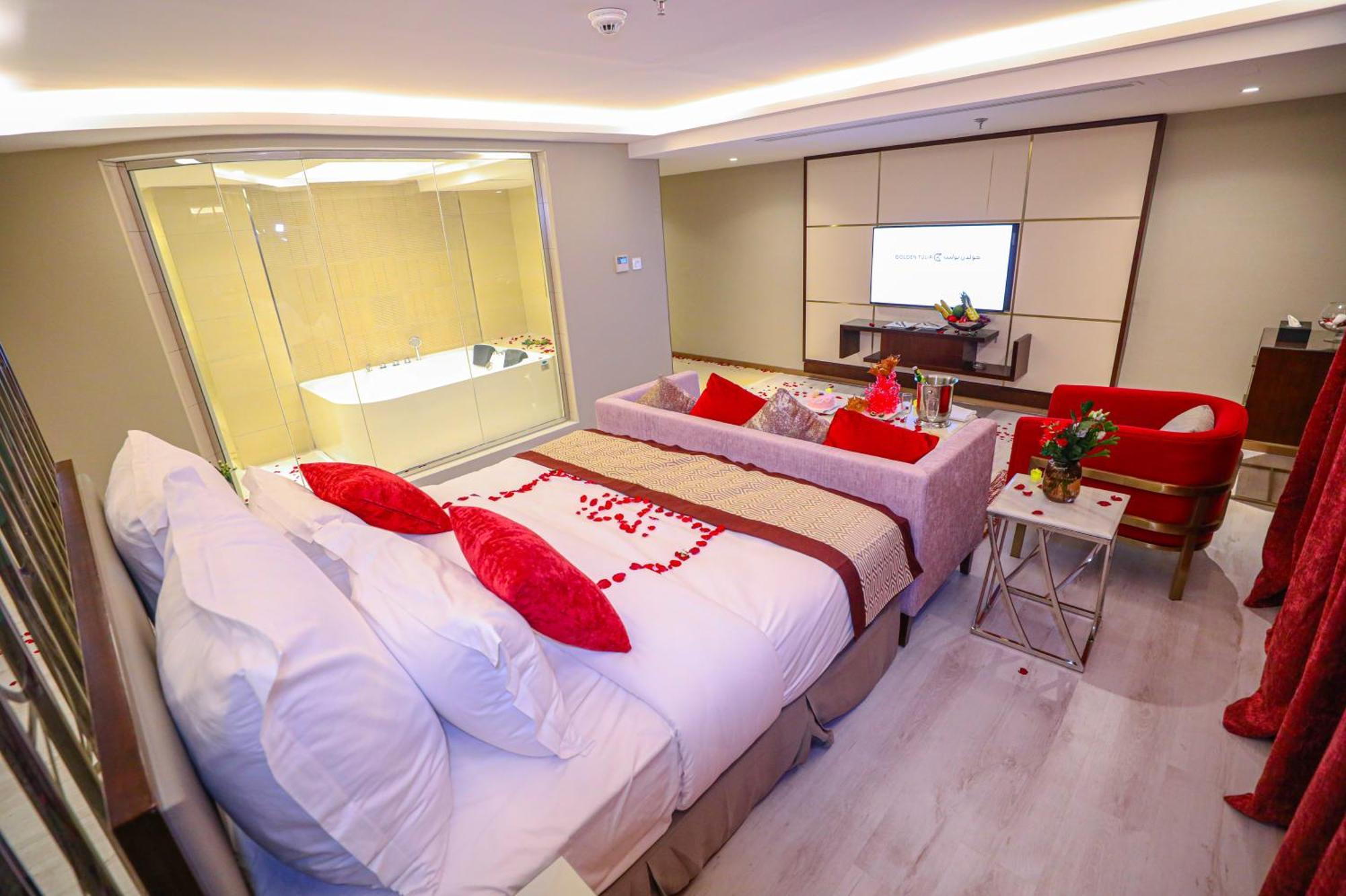 Cheerful Al Waha Unayzah Hotel Unajza Zewnętrze zdjęcie